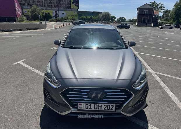 Hyundai Sonata 2018 — фото 1