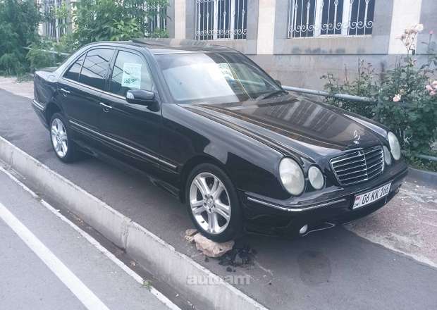 Mercedes-Benz E 320 2001 — լուսանկար 1