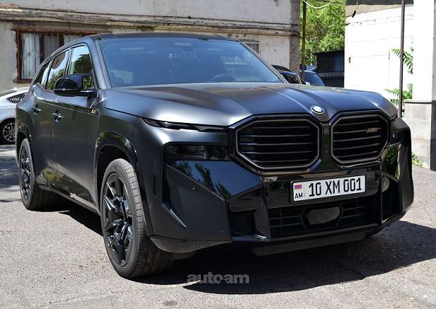 BMW XM 2023 — фото 1