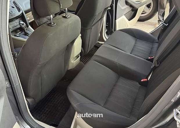 Ford Focus 2016 — լուսանկար 8