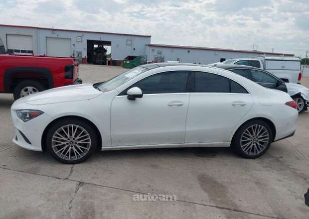 Mercedes-Benz CLA 250