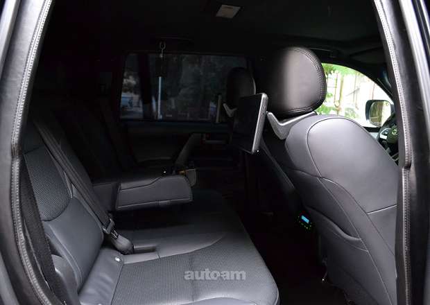 Toyota Land Cruiser 200