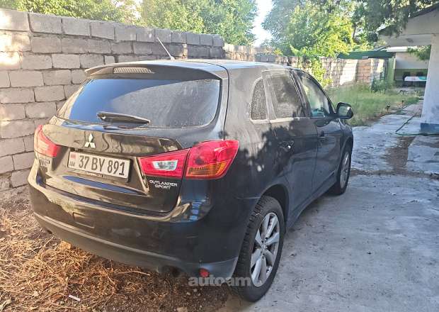 Mitsubishi Outlander 2015 — լուսանկար 3