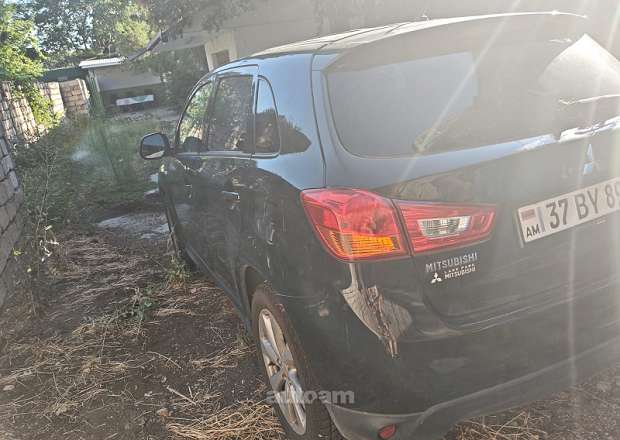 Mitsubishi Outlander 2015 — լուսանկար 2