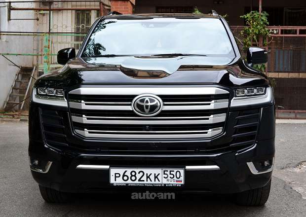 Toyota Land Cruiser 300