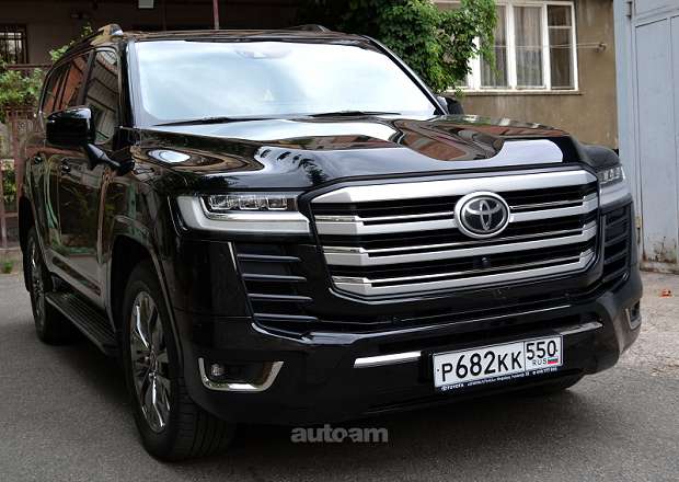 Toyota Land Cruiser 300