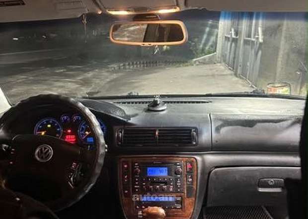 Volkswagen Passat 2002 — լուսանկար 5