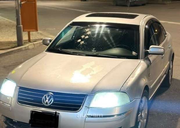 Volkswagen Passat 2002 — լուսանկար 1