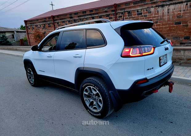 Jeep Cherokee 2019 — фото 4