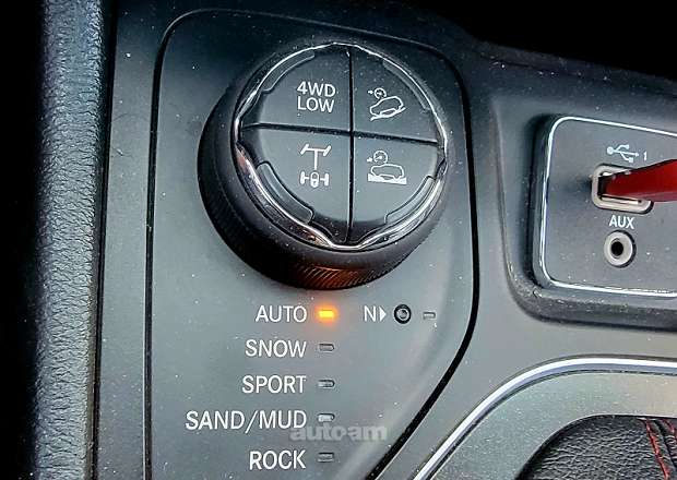 Jeep Cherokee 2019 — фото 14