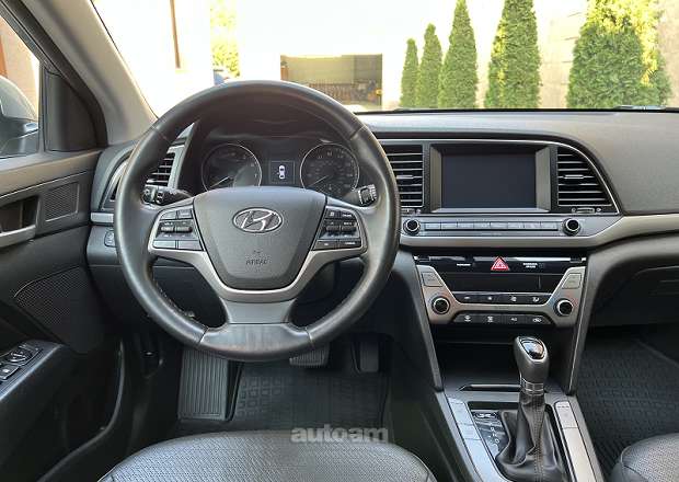 Hyundai Elantra