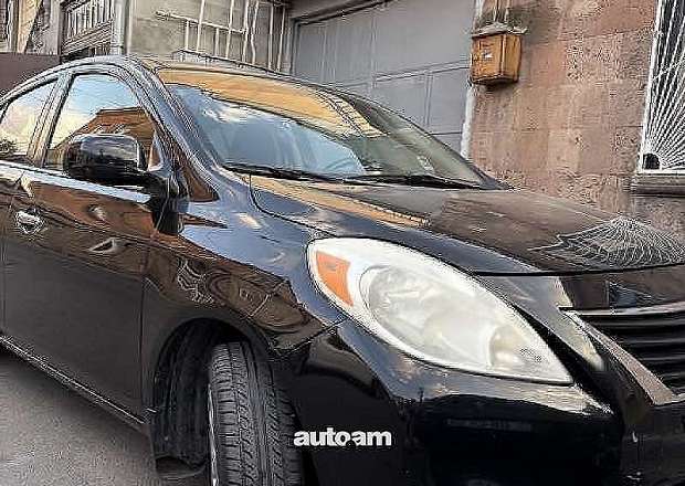 Nissan Versa 2012 — լուսանկար 2