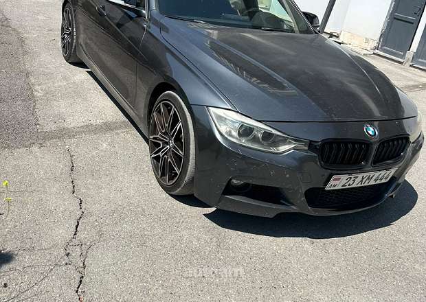 BMW 335 2013 — photo 2