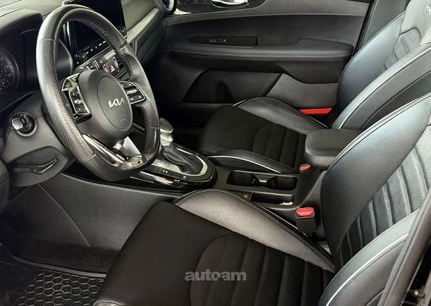 Kia Forte 2023 — լուսանկար 7