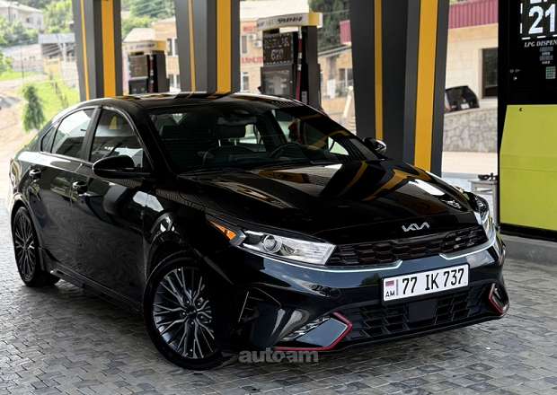 Kia Forte 2023 — լուսանկար 3