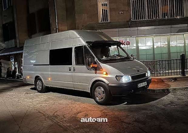 Ford Transit 2006 — լուսանկար 1