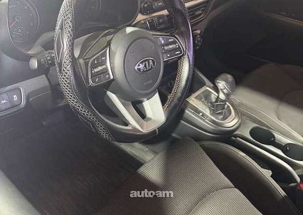 Kia Forte 2019 — լուսանկար 3