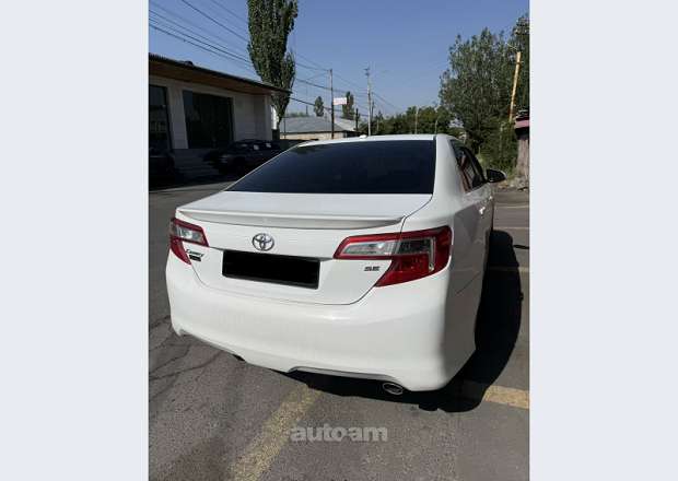Toyota Camry 2013 — photo 3