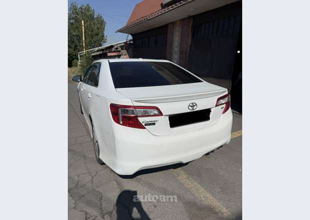 Toyota Camry 2013 — photo 5