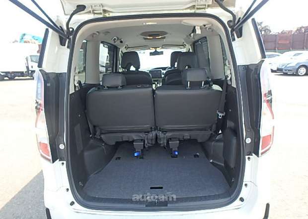 Nissan Serena 2020 — фото 10