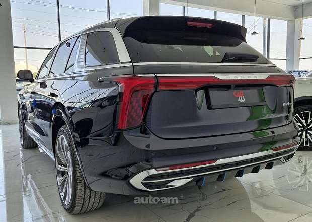 Hongqi E-HS9