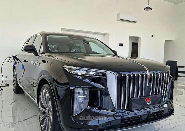 Hongqi E-HS9