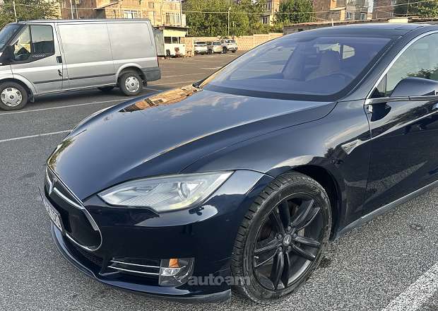 Tesla Model S 2014 — լուսանկար 2