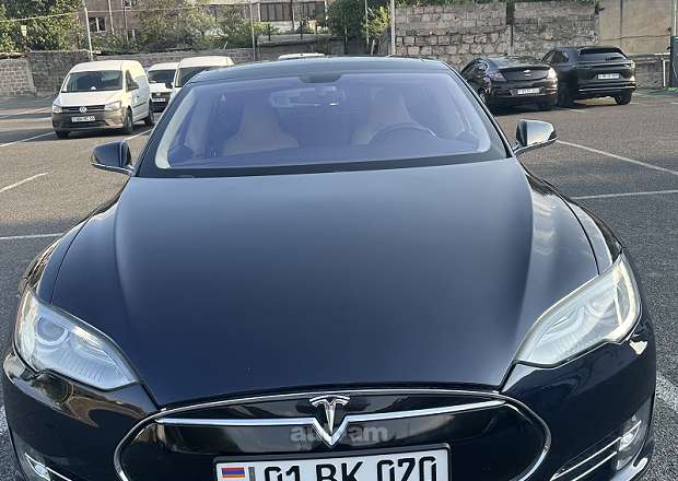 Tesla Model S 2014 — լուսանկար 1
