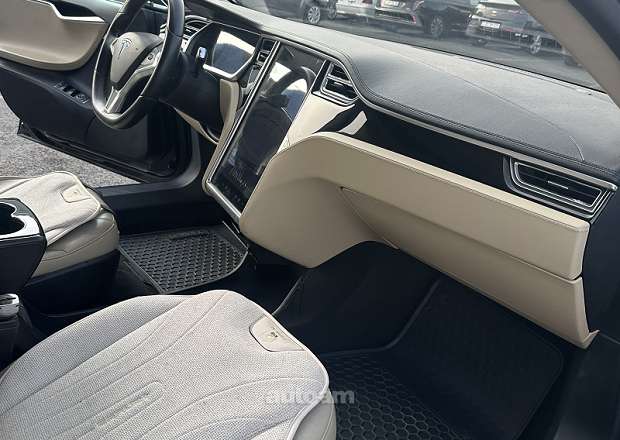 Tesla Model S 2014 — լուսանկար 11