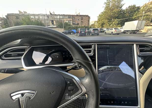 Tesla Model S 2014 — լուսանկար 14