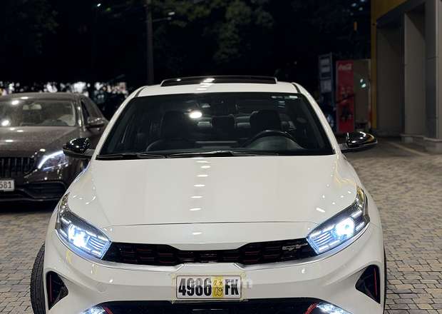 Kia Forte 2022 — լուսանկար 1