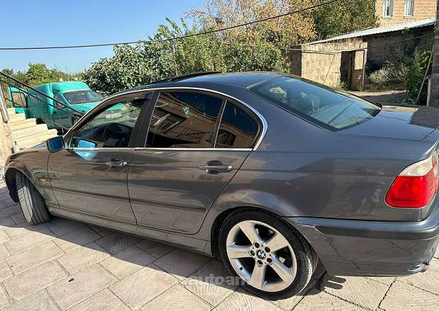 BMW 320
