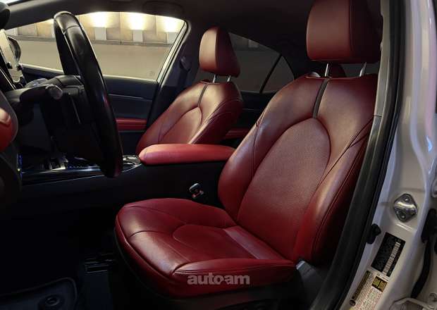 Toyota Camry 2021 — լուսանկար 8