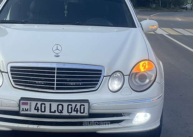 Mercedes-Benz E 320 2002 — լուսանկար 1