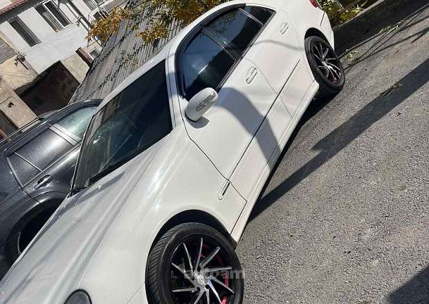 Mercedes-Benz E 320 2002 — լուսանկար 7