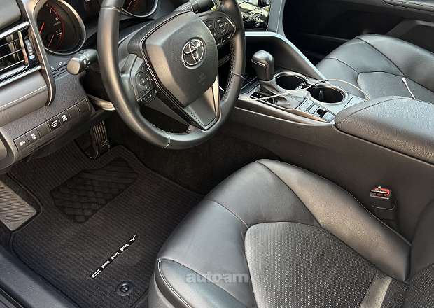 Toyota Camry 2021 — լուսանկար 9