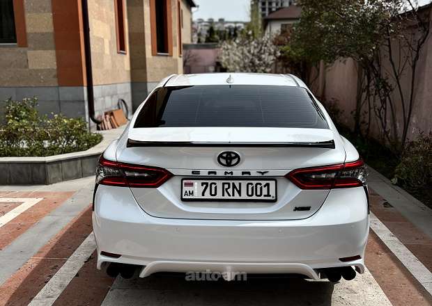 Toyota Camry 2021 — լուսանկար 6