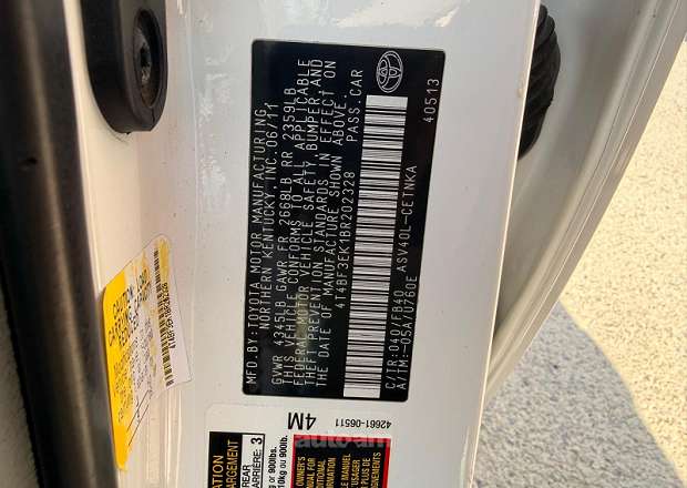 Toyota Camry 2011 — photo 8