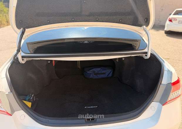 Toyota Camry 2011 — photo 9