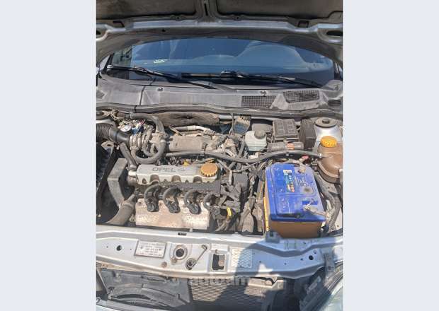 Opel Astra 2001 — լուսանկար 5