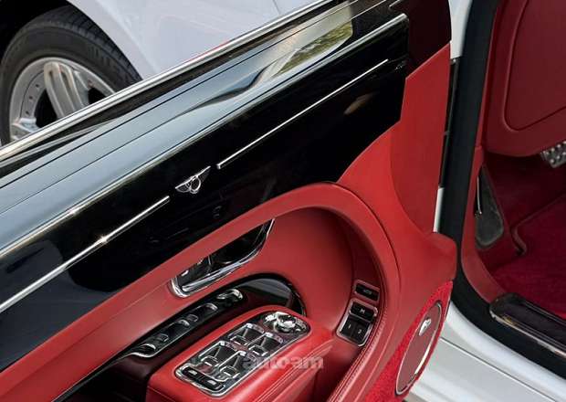 Bentley Mulsanne 2011 — photo 8