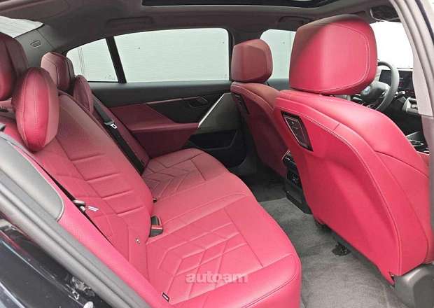 BMW i5
