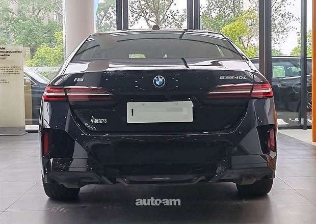 BMW i5