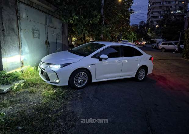 Toyota Corolla 2022 — photo 3
