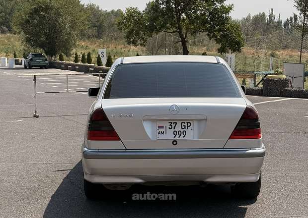 Mercedes-Benz C 240 2000 — լուսանկար 4