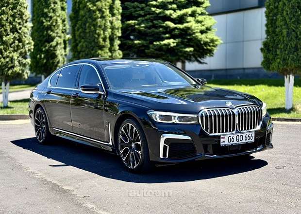BMW 740