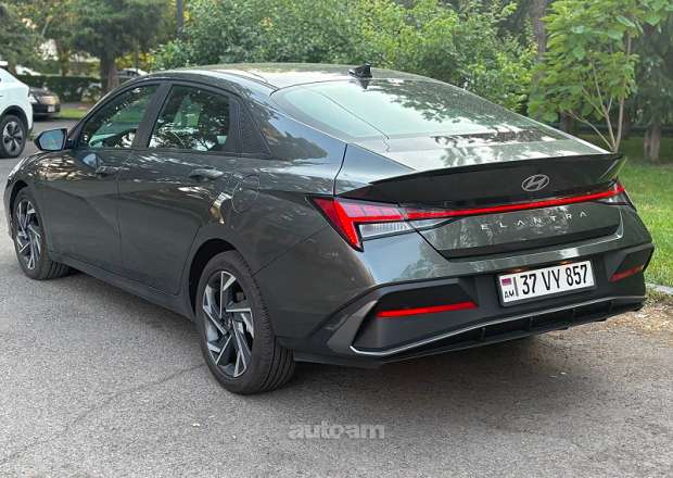 Hyundai Elantra 2025 — լուսանկար 5