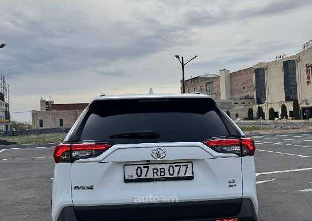 Toyota Rav 4 2020 — լուսանկար 4