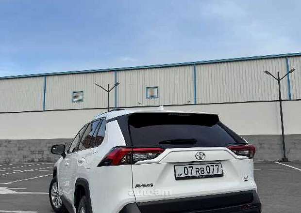 Toyota Rav 4 2020 — լուսանկար 3