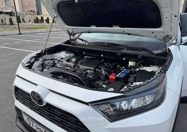 Toyota Rav 4 2020 — լուսանկար 5